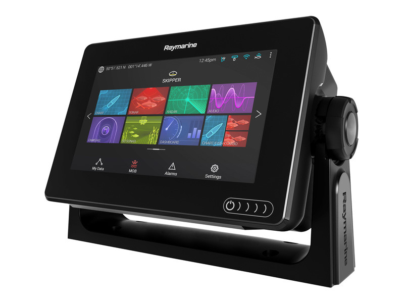 Buy Raymarine Axiom 7'' DownVision GPS/Fishfinder Trailer Boat Package